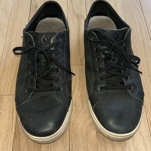 Very cool OluKai shoes !  They still have some life in them !